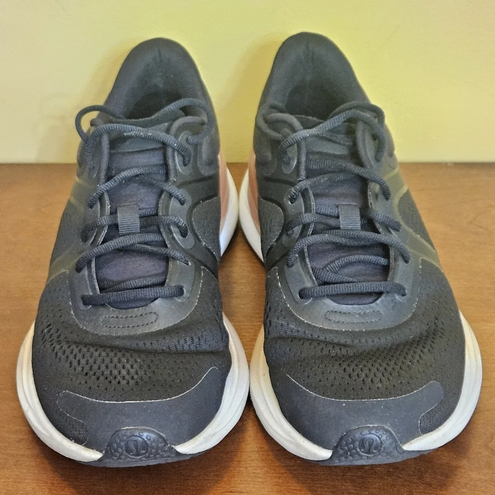 Lululemon Blissfeel Women's Running Shoes Size 8